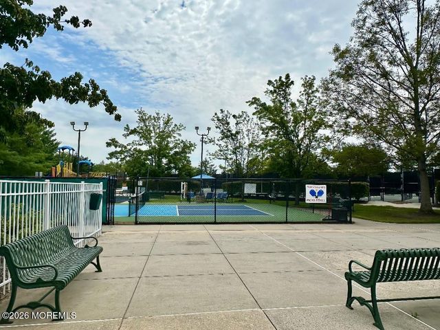 12 Lorenzo Road, Manchester, NJ 08759
