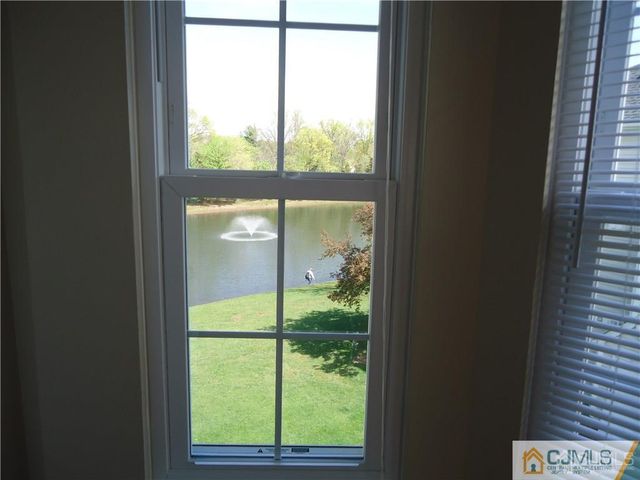 306 Wimbeldon Court, North Brunswick, NJ 08902