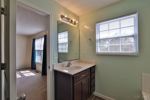 324 Palomino Court, Fairfield, OH 45014