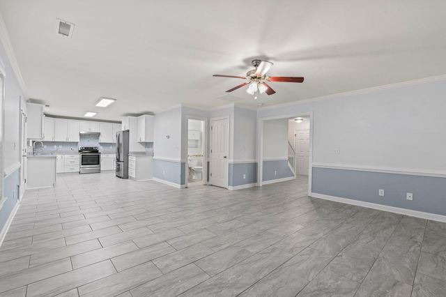 136 Molinia Dr., Murrells Inlet, SC 29576
