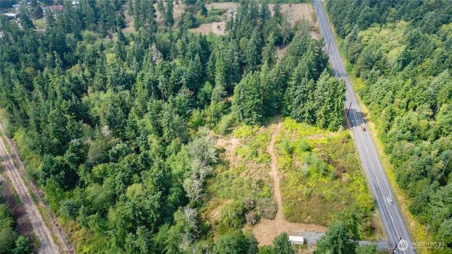 1110 Bush Point Road, Freeland, WA 98249