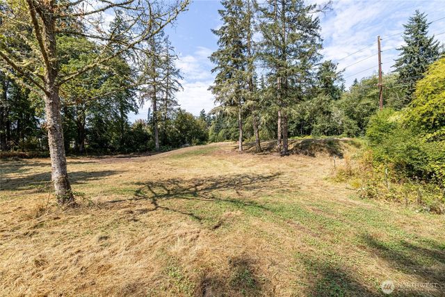 1110 Bush Point Road, Freeland, WA 98249