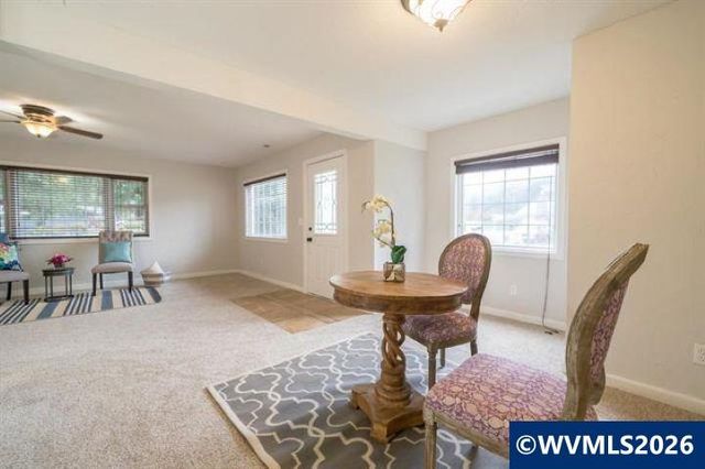 483 SE Hazel St, Mill City, OR 97360