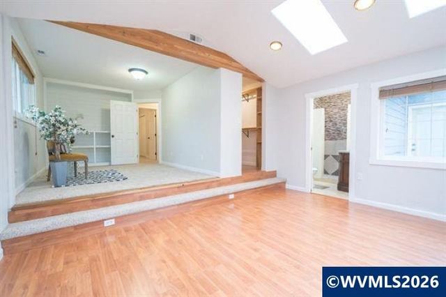 483 SE Hazel St, Mill City, OR 97360