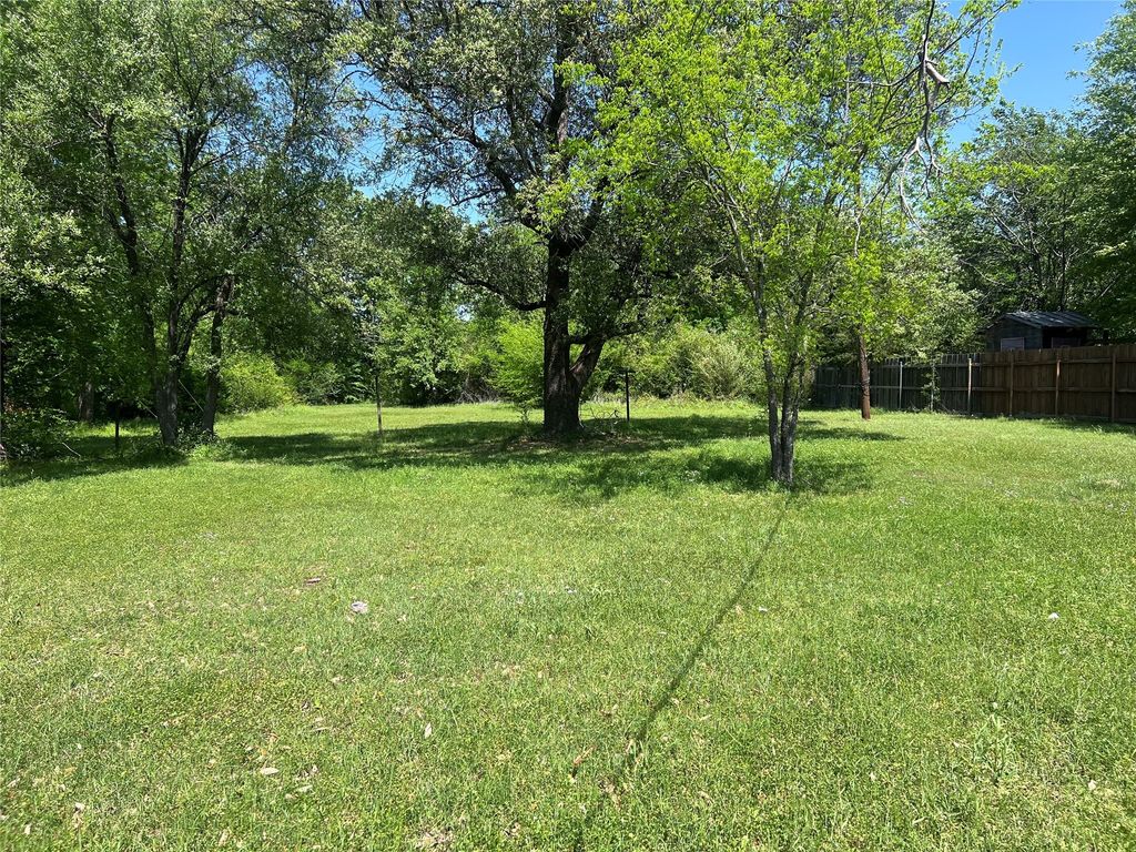 411 Stadium Lane, Van, TX 75790