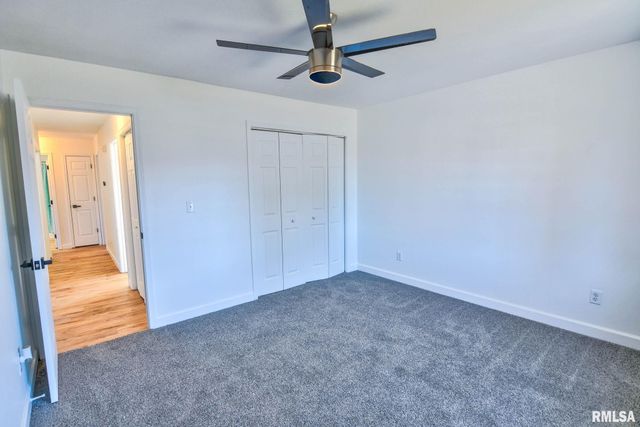 812 S Elevator Street, Taylorville, IL 62568