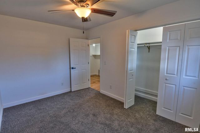 812 S Elevator Street, Taylorville, IL 62568