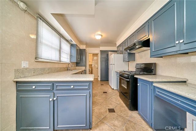 727 Crenshaw, Los Angeles, CA 90005