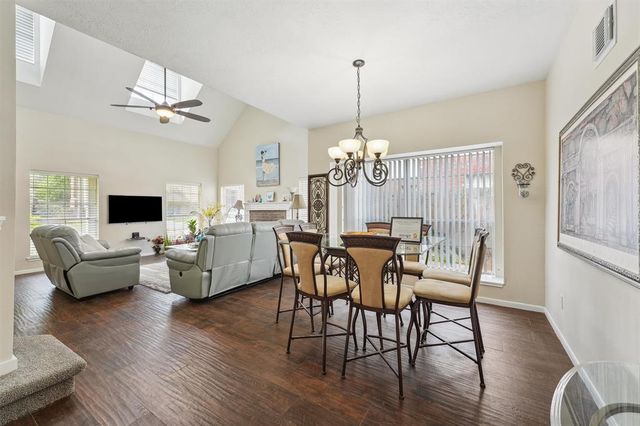 16023 Lakestone Drive, Tomball, TX 77377
