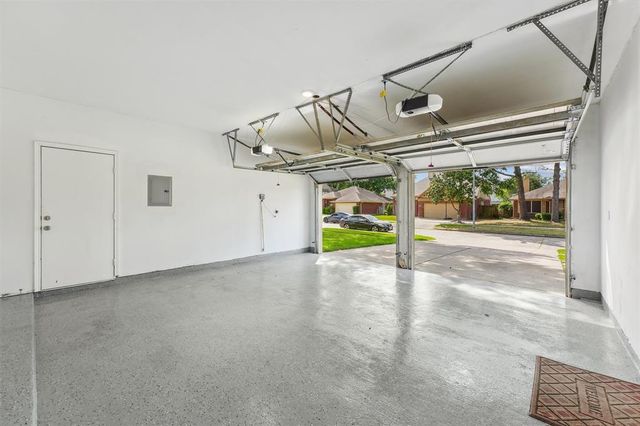 16023 Lakestone Drive, Tomball, TX 77377