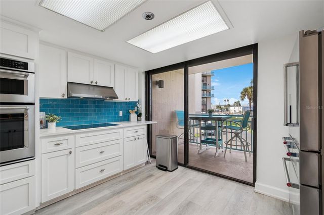 1 KEY CAPRI 101E, Treasure Island, FL 33706