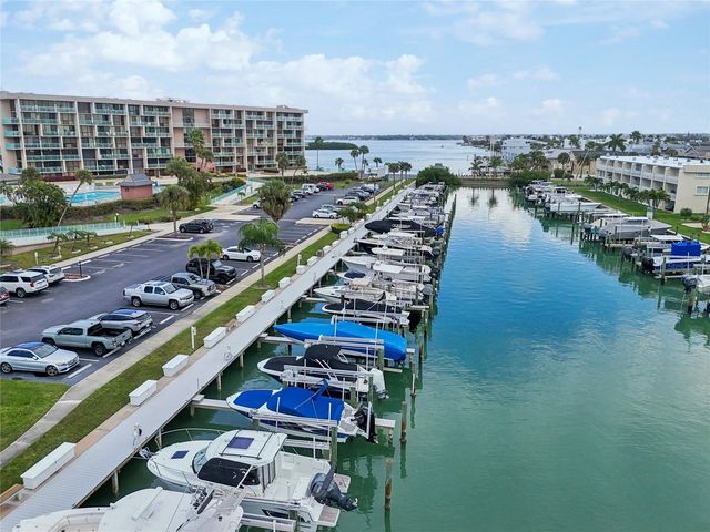 1 KEY CAPRI 101E, Treasure Island, FL 33706