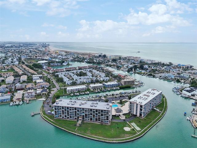 1 KEY CAPRI 101E, Treasure Island, FL 33706