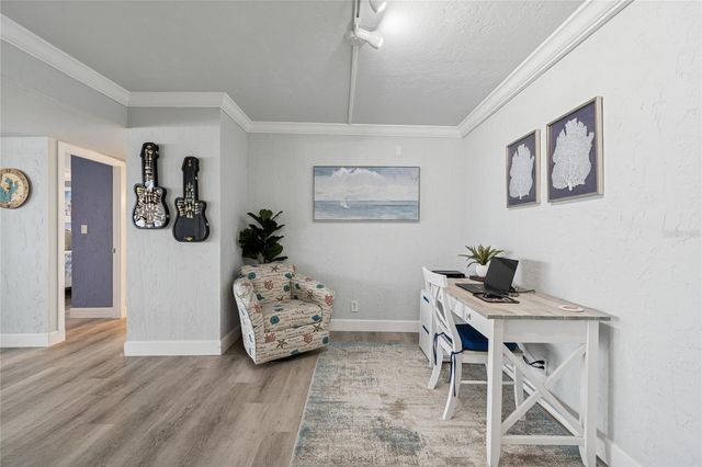 1 KEY CAPRI 101E, Treasure Island, FL 33706