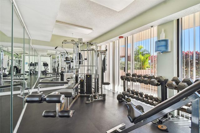 1 KEY CAPRI 101E, Treasure Island, FL 33706