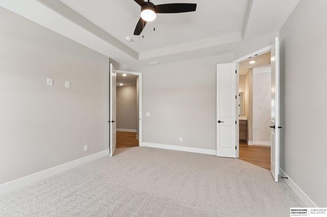 20814 Kansas Avenue, Elkhorn, NE 68022