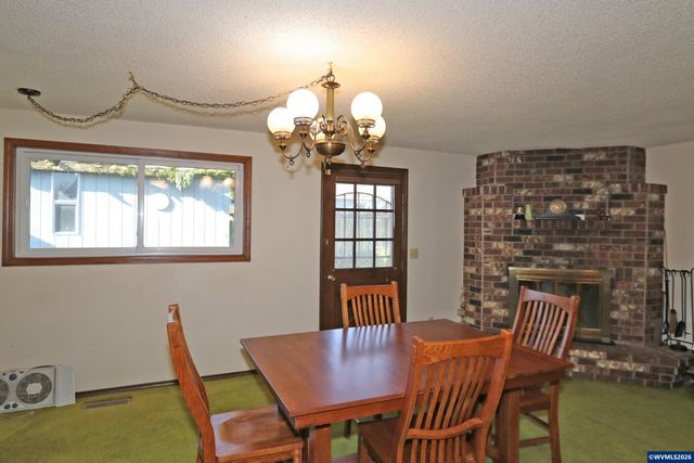 495 Buckboard Ct SE, Salem, OR 97317