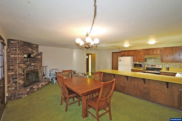 495 Buckboard Ct SE, Salem, OR 97317