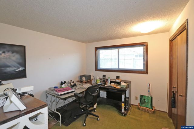 495 Buckboard Ct SE, Salem, OR 97317