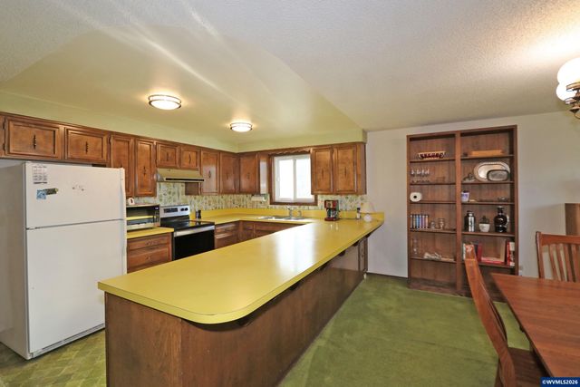 495 Buckboard Ct SE, Salem, OR 97317