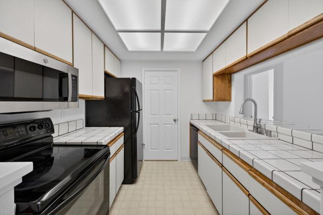 5913 Lake Almanor Drive, San Jose, CA 95123