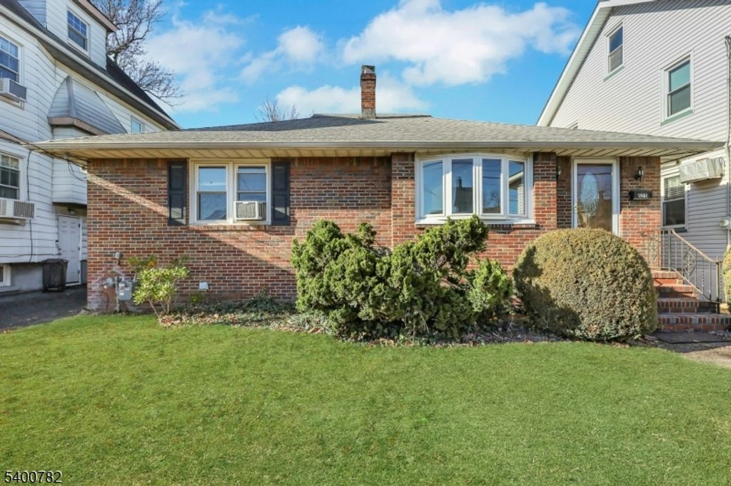 835 Chestnut St, Kearny Town, NJ 07032 — photo 2