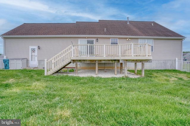 110 KINGSMILL DR, Felton, DE 19943
