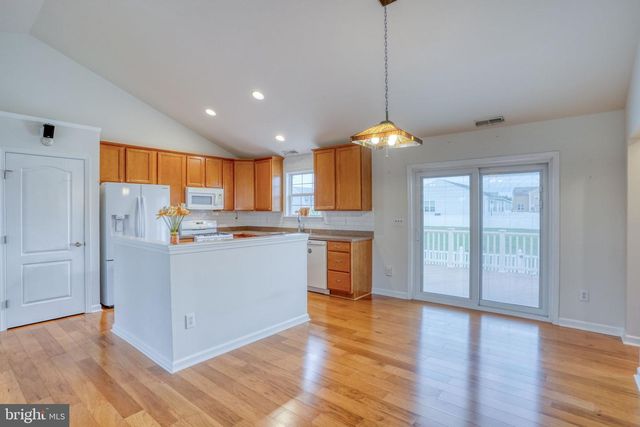 110 KINGSMILL DR, Felton, DE 19943
