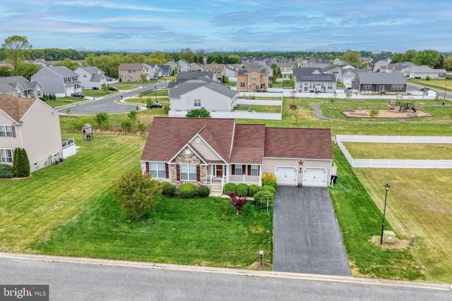 110 KINGSMILL DR, Felton, DE 19943