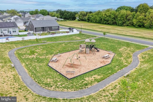110 KINGSMILL DR, Felton, DE 19943