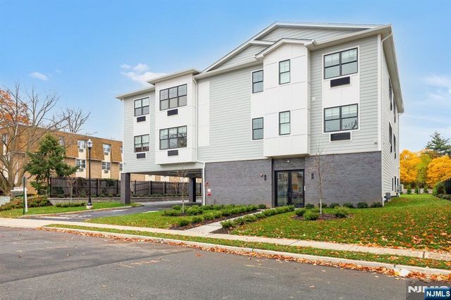 74 Clarendon Place 202, Hackensack, NJ 07601