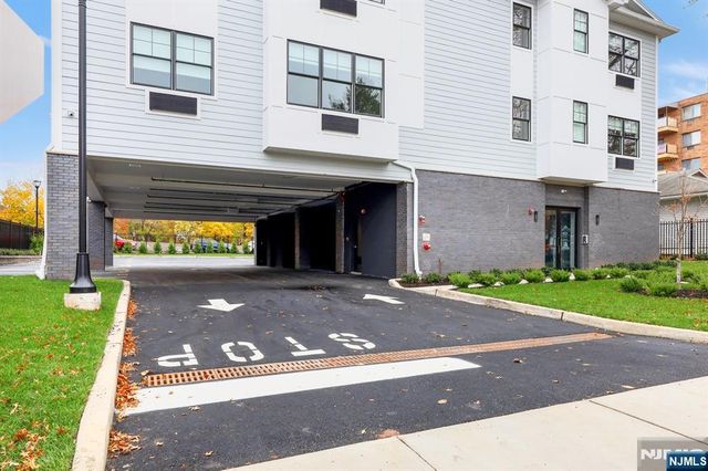 74 Clarendon Place 202, Hackensack, NJ 07601