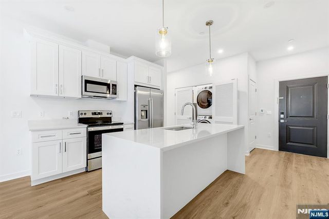 74 Clarendon Place 202, Hackensack, NJ 07601