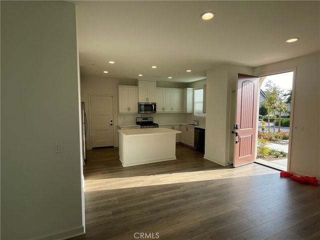 3921 S Jolly Paseo, Ontario, CA 91761