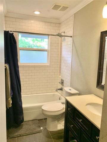 2219 NW 17TH AVENUE, Gainesville, FL 32605