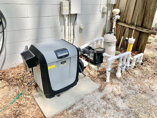 2219 NW 17TH AVENUE, Gainesville, FL 32605