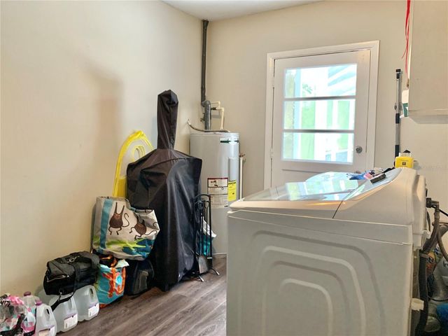 2219 NW 17TH AVENUE, Gainesville, FL 32605