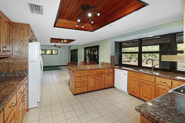 19285 SW 272nd St, Homestead, FL 33031