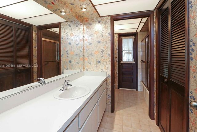 19285 SW 272nd St, Homestead, FL 33031