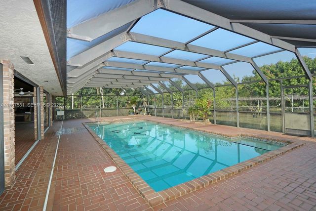 19285 SW 272nd St, Homestead, FL 33031