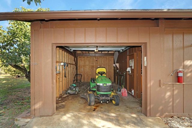 19285 SW 272nd St, Homestead, FL 33031