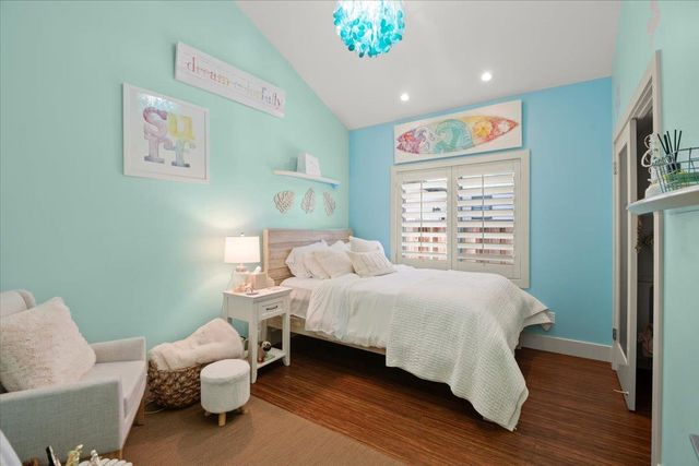 1225 Altamead Drive, Los Altos, CA 94024