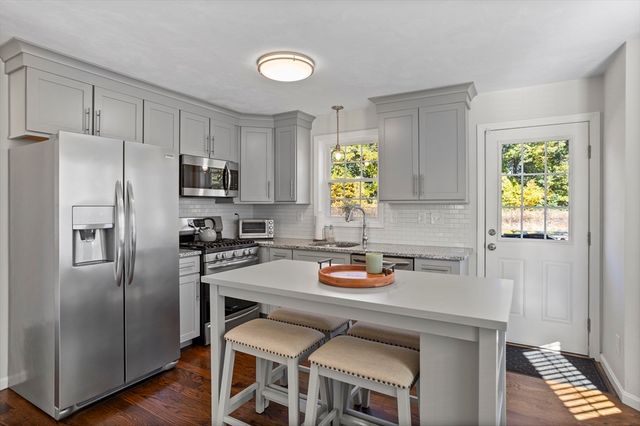 45 Riley Rd 45, Tyngsborough, MA 01879