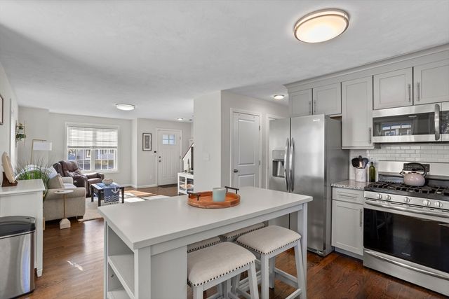 45 Riley Rd 45, Tyngsborough, MA 01879