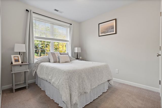 45 Riley Rd 45, Tyngsborough, MA 01879