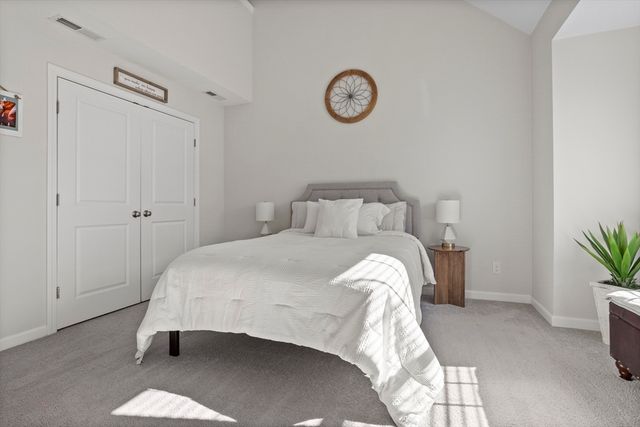 45 Riley Rd 45, Tyngsborough, MA 01879