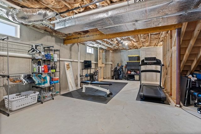 45 Riley Rd 45, Tyngsborough, MA 01879