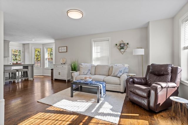 45 Riley Rd 45, Tyngsborough, MA 01879