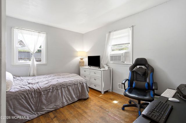 953 Ambassador Drive, Toms River, NJ 08753