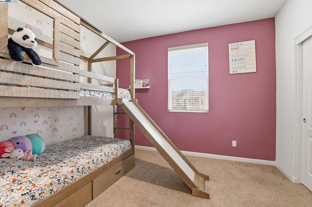 6623 Kittinger Ln, Tracy, CA 95377